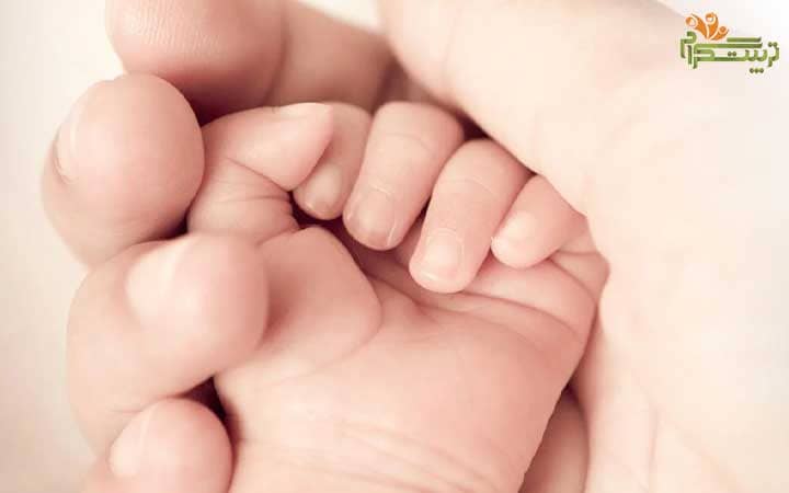 کنترل دست نوزاد در شش ماهگی